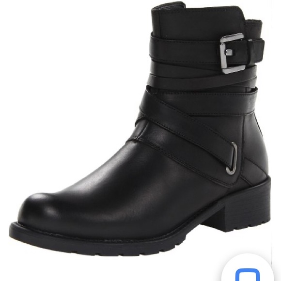 clarks ladies black ankle boots